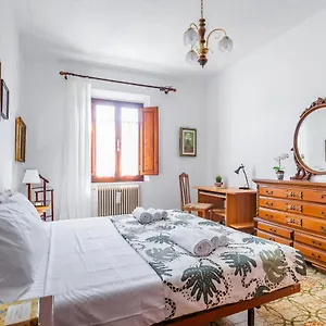 Guesthost - Pisa Airport Comfy Apartment - Private Parking